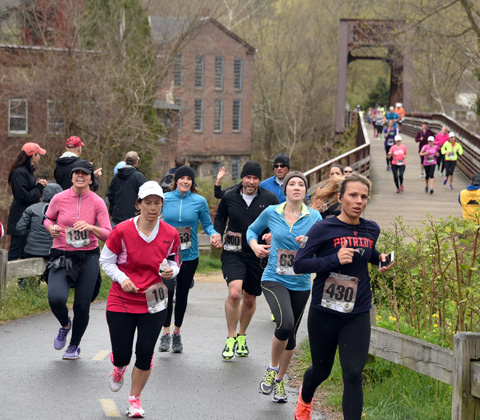 There were 685 finishers at the first Collinsville Classic 10K Sunday